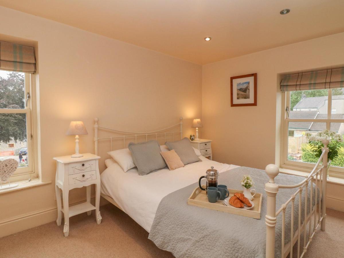 4 Cherry Tree * Bradwell (Derbyshire)